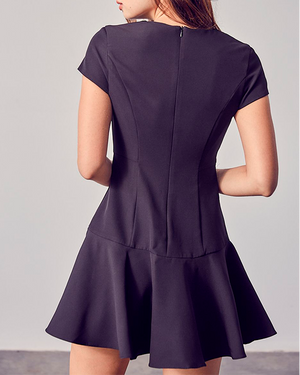 VESTIDO CASUAL CON VUELO - BLACK